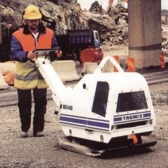 Аренда бензиновой виброплиты реверсивнойTREMIX MV-440 (Швеция)